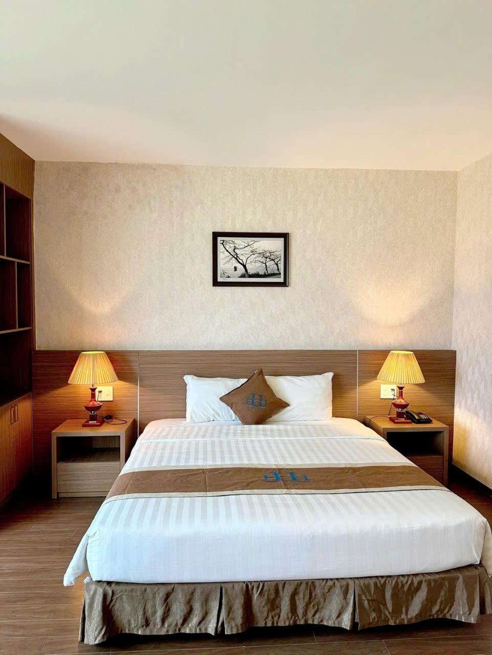 Halong Harbour Hotel Ха Лонг Екстериор снимка
